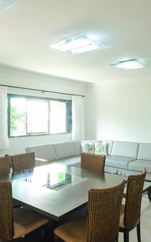 Casa para alugar com 396m², 4 quartos e 6 vagasSala