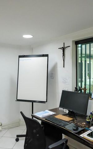Casa para alugar com 396m², 4 quartos e 6 vagasEscritório 3