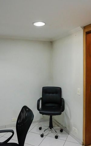 Casa para alugar com 396m², 4 quartos e 6 vagasEscritório 3