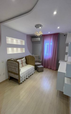 Casa de condomínio à venda com 308m², 3 quartos e 3 vagas