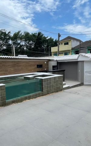 Casa de condomínio à venda com 308m², 3 quartos e 3 vagas