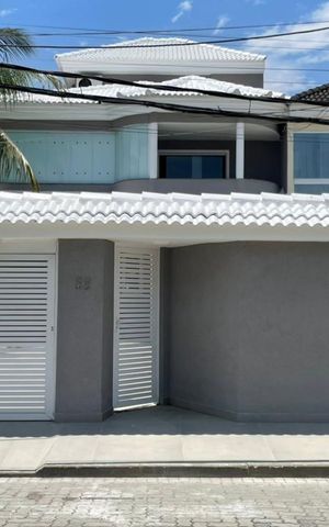 Casa de condomínio à venda com 308m², 3 quartos e 3 vagas
