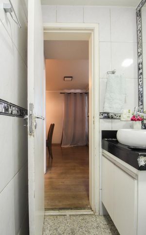 Apartamento à venda com 65m², 2 quartos e 2 vagas Apartamento à venda com 65m², 2 quartos e 2 vagasBanheiro Social