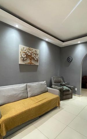 Casa à venda com 141m², 2 quartos e 2 vagas