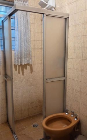 Casa à venda com 144m², 3 quartos e 1 vaga Casa à venda com 144m², 3 quartos e 1 vagaBanheiro