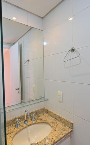 Apartamento para alugar com 165m², 4 quartos e 3 vagasBanheiro Social