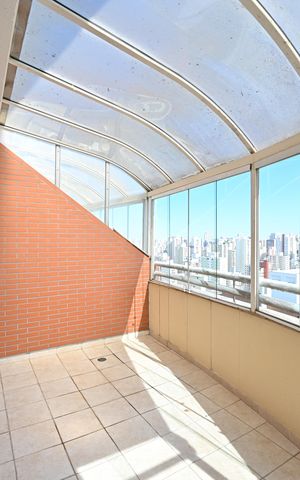 Apartamento para alugar com 165m², 4 quartos e 3 vagasVaranda