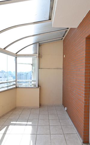 Apartamento para alugar com 165m², 4 quartos e 3 vagasVaranda