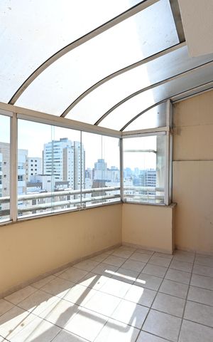 Apartamento para alugar com 165m², 4 quartos e 3 vagasVaranda