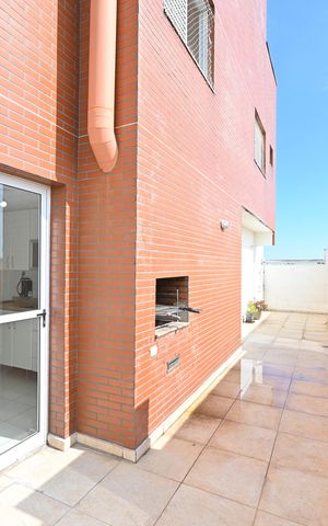 Apartamento para alugar com 165m², 4 quartos e 3 vagasChurrasqueira