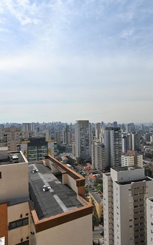 Apartamento para alugar com 165m², 4 quartos e 3 vagasVista da Suíte 1