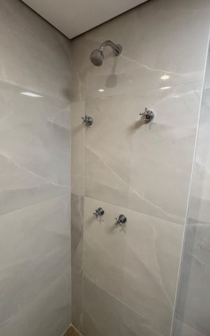 Apartamento à venda com 68m², 2 quartos e 1 vaga Apartamento à venda com 68m², 2 quartos e 1 vagaBanheiro