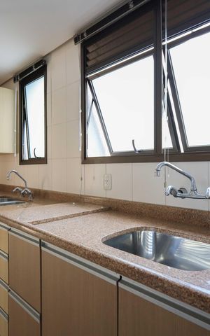 Apartamento à venda com 98m², 2 quartos e 1 vagaCozinha