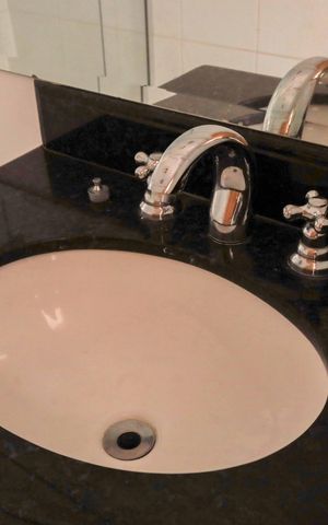 Apartamento à venda com 98m², 2 quartos e 1 vagaBanheiro da Suíte 1