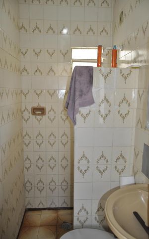 Casa à venda com 112m², 2 quartos e 1 vagaBanheiro