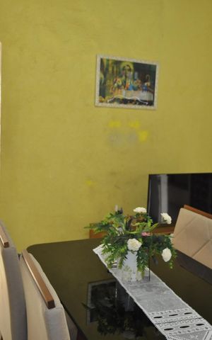 Casa à venda com 112m², 2 quartos e 1 vagaSala