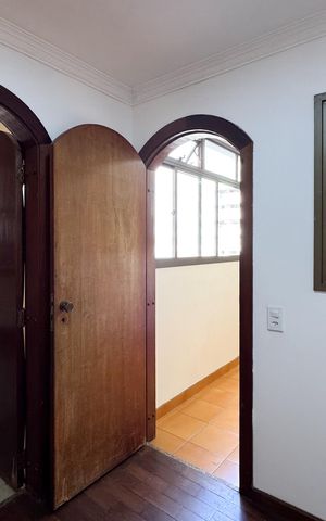 Apartamento à venda com 230m², 3 quartos e 3 vagas Apartamento à venda com 230m², 3 quartos e 3 vagasQuarto de Serviço