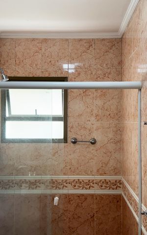 Apartamento à venda com 230m², 3 quartos e 3 vagas Apartamento à venda com 230m², 3 quartos e 3 vagasBanheiro - Suíte 2
