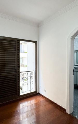 Apartamento à venda com 230m², 3 quartos e 3 vagas Apartamento à venda com 230m², 3 quartos e 3 vagasSuíte 1