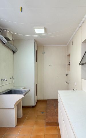 Apartamento à venda com 230m², 3 quartos e 3 vagas Apartamento à venda com 230m², 3 quartos e 3 vagasÁrea de Serviço