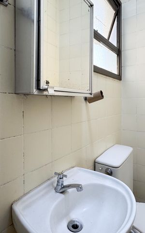 Apartamento à venda com 230m², 3 quartos e 3 vagas Apartamento à venda com 230m², 3 quartos e 3 vagasBanheiro de serviço