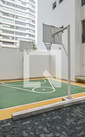 Apartamento à venda com 230m², 3 quartos e 3 vagas Apartamento à venda com 230m², 3 quartos e 3 vagasÁrea comum - Quadra