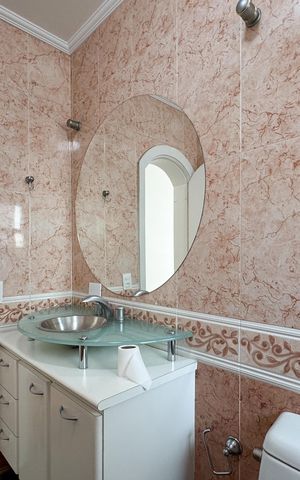 Apartamento à venda com 230m², 3 quartos e 3 vagas Apartamento à venda com 230m², 3 quartos e 3 vagasBanheiro - Suíte 2