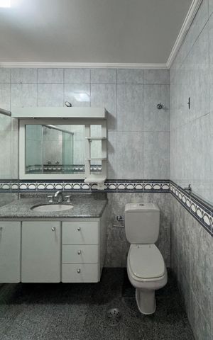 Apartamento à venda com 230m², 3 quartos e 3 vagas Apartamento à venda com 230m², 3 quartos e 3 vagasBanheiro - Suíte 1
