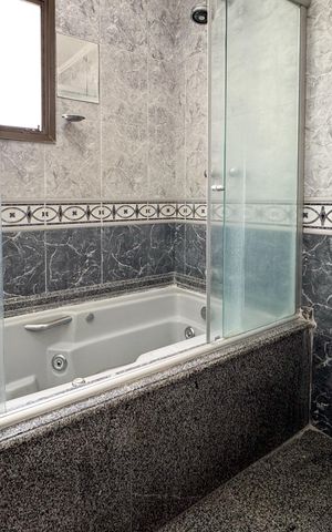 Apartamento à venda com 230m², 3 quartos e 3 vagas Apartamento à venda com 230m², 3 quartos e 3 vagasBanheiro - Suíte 3