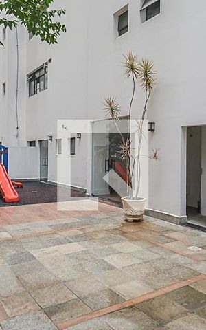 Apartamento à venda com 230m², 3 quartos e 3 vagas Apartamento à venda com 230m², 3 quartos e 3 vagasÁrea comum - Playground
