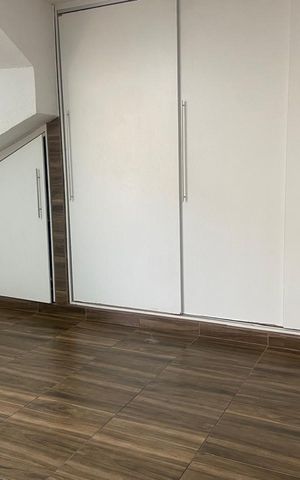 Casa de condomínio à venda com 110m², 3 quartos e 2 vagas Casa de condomínio à venda com 110m², 3 quartos e 2 vagasQuarto