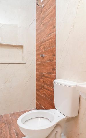 Casa à venda com 116m², 3 quartos e 2 vagasBanheiro Social