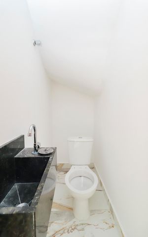 Casa à venda com 116m², 3 quartos e 2 vagasLavabo