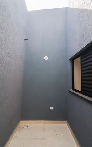 Casa à venda com 116m², 3 quartos e 2 vagasJardim de Inverno