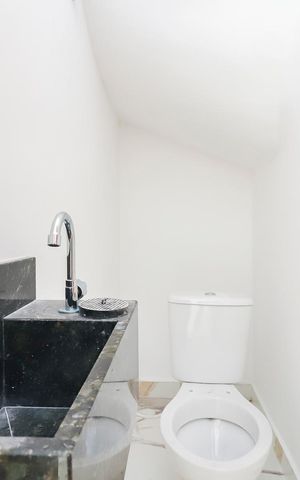 Casa à venda com 116m², 3 quartos e 2 vagasLavabo