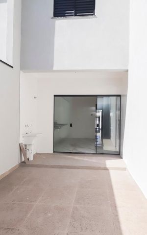 Casa à venda com 116m², 3 quartos e 2 vagasÁrea de Serviço / Quintal