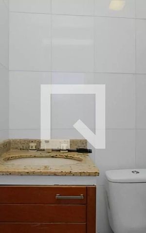 Apartamento à venda com 93m², 2 quartos e 1 vaga Apartamento à venda com 93m², 2 quartos e 1 vagaBanheiro