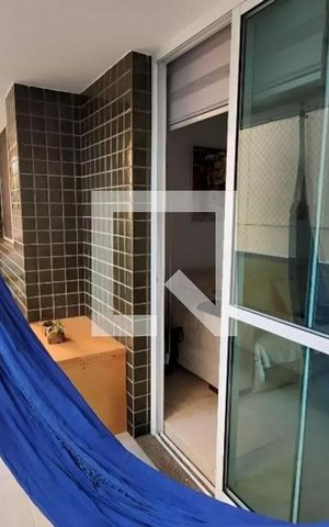 Apartamento à venda com 93m², 2 quartos e 1 vaga Apartamento à venda com 93m², 2 quartos e 1 vagaVaranda