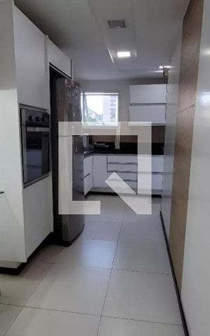 Apartamento à venda com 93m², 2 quartos e 1 vaga Apartamento à venda com 93m², 2 quartos e 1 vagaCozinha
