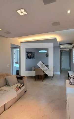 Apartamento à venda com 93m², 2 quartos e 1 vaga Apartamento à venda com 93m², 2 quartos e 1 vagaSala