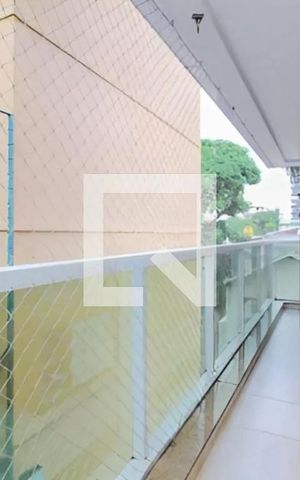 Apartamento à venda com 93m², 2 quartos e 1 vaga Apartamento à venda com 93m², 2 quartos e 1 vagaVaranda