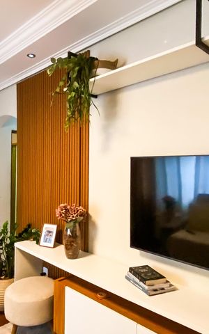 Casa à venda com 240m², 6 quartos e 3 vagas Casa à venda com 240m², 6 quartos e 3 vagasSala
