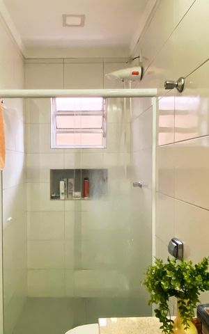 Casa à venda com 240m², 6 quartos e 3 vagas Casa à venda com 240m², 6 quartos e 3 vagasBanheiro da Suíte