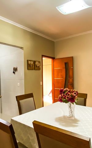 Casa à venda com 240m², 6 quartos e 3 vagas Casa à venda com 240m², 6 quartos e 3 vagasCasa 2 - Cozinha