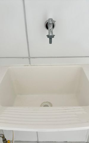 Apartamento à venda com 34m², 2 quartos e sem vaga Apartamento à venda com 34m², 2 quartos e sem vagaÁrea de serviço