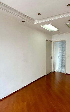 Apartamento à venda com 85m², 3 quartos e 1 vaga Apartamento à venda com 85m², 3 quartos e 1 vagaSala