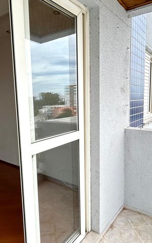 Apartamento à venda com 85m², 3 quartos e 1 vaga Apartamento à venda com 85m², 3 quartos e 1 vagaVaranda da Sala