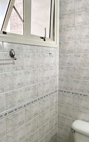 Apartamento à venda com 85m², 3 quartos e 1 vaga Apartamento à venda com 85m², 3 quartos e 1 vagaBanheiro
