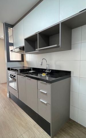 Apartamento à venda com 29m², 1 quarto e sem vaga Apartamento à venda com 29m², 1 quarto e sem vagaCozinha e Área de Serviço