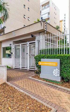 Apartamento à venda com 29m², 1 quarto e sem vaga Apartamento à venda com 29m², 1 quarto e sem vagaFachada e portaria